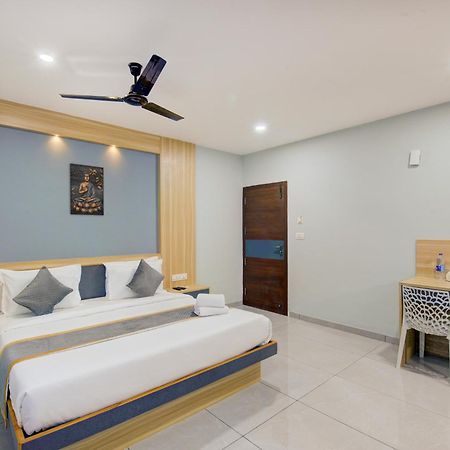Hotel Park Lane Yelahanka Bengaluru Zewnętrze zdjęcie