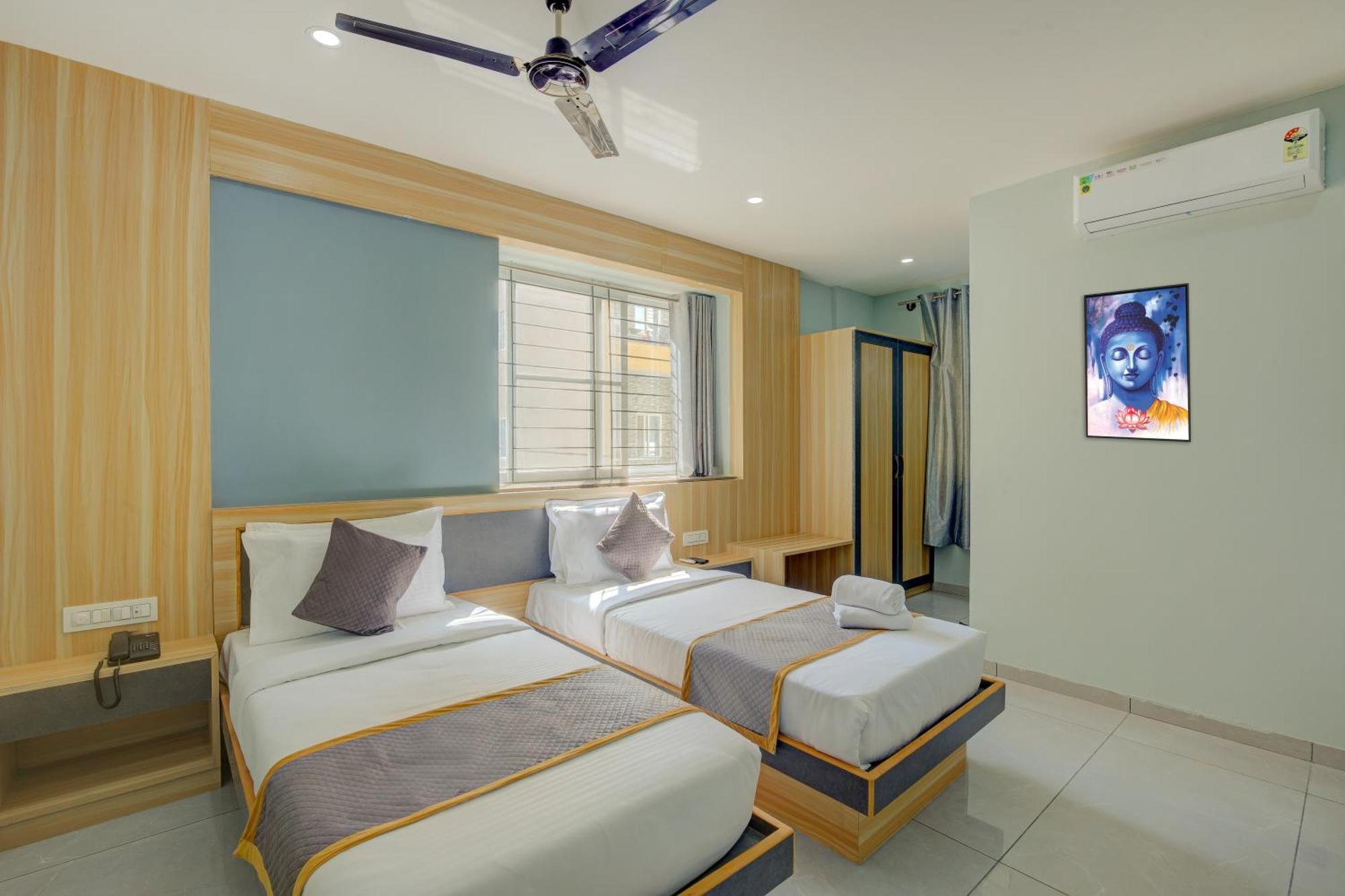 Hotel Park Lane Yelahanka Bengaluru Zewnętrze zdjęcie