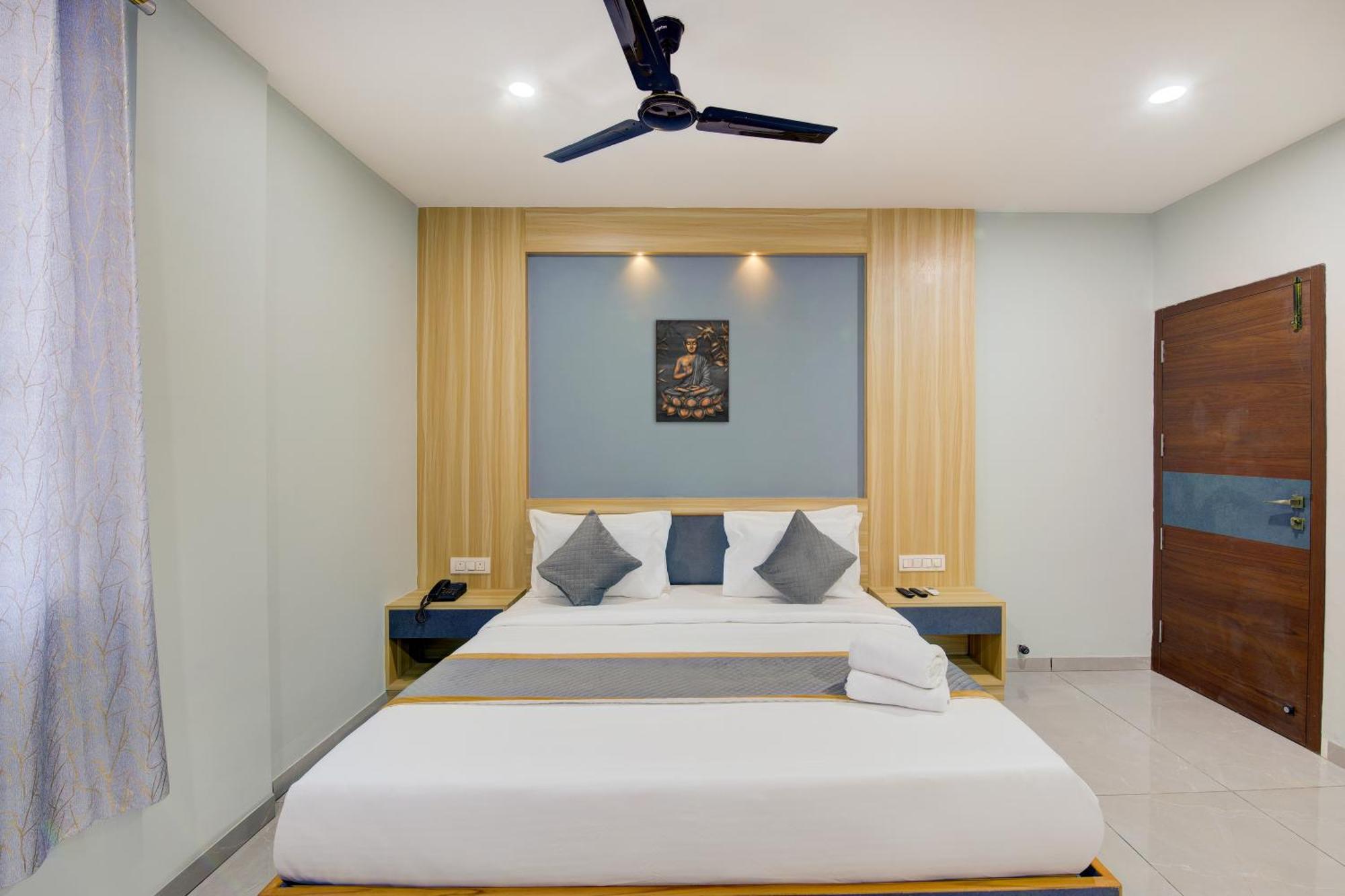 Hotel Park Lane Yelahanka Bengaluru Zewnętrze zdjęcie